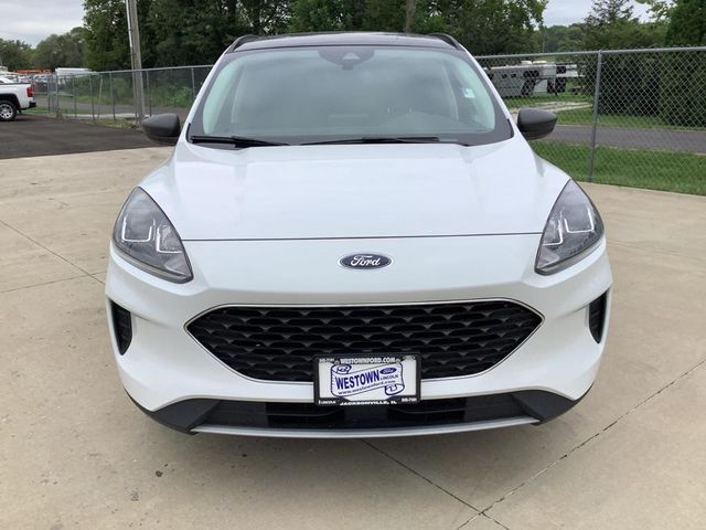 2022 Ford Escape Hybrid SE