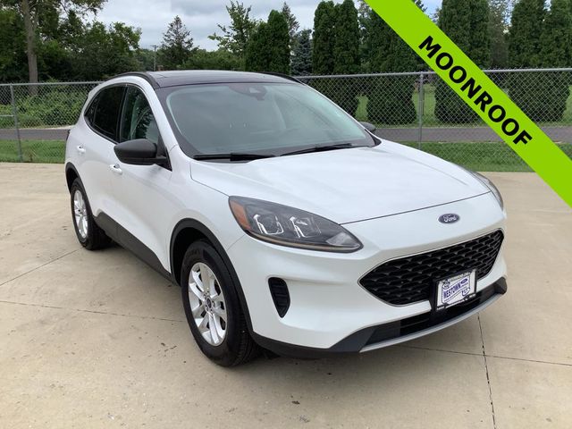 2022 Ford Escape Hybrid SE