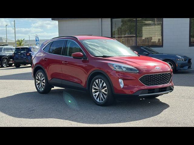 2022 Ford Escape Hybrid Titanium