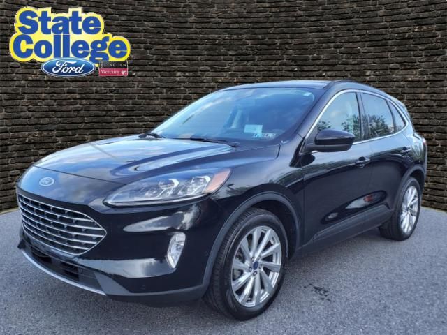 2022 Ford Escape Hybrid Titanium