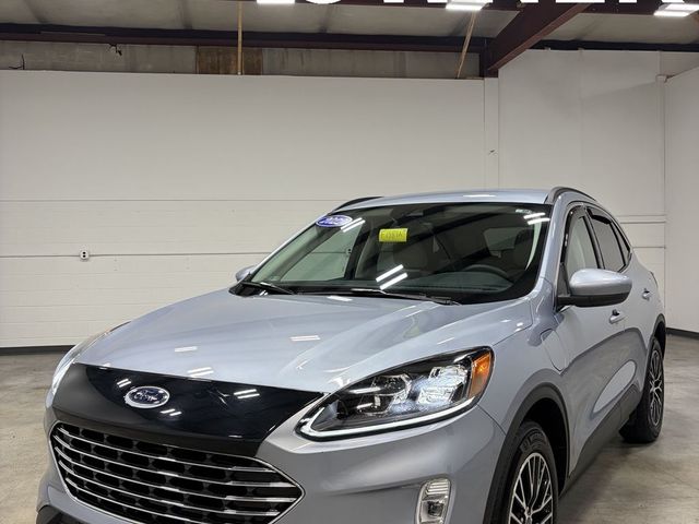 2022 Ford Escape Plug-In Hybrid Titanium
