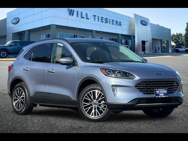 2022 Ford Escape Plug-In Hybrid Titanium