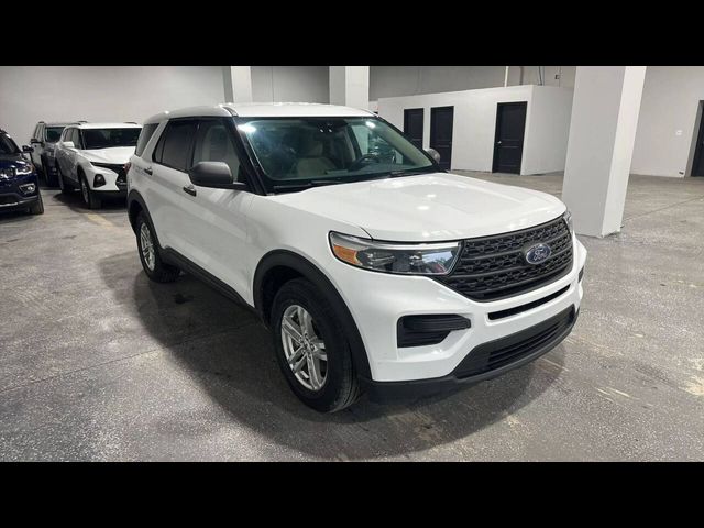 2022 Ford Explorer Base