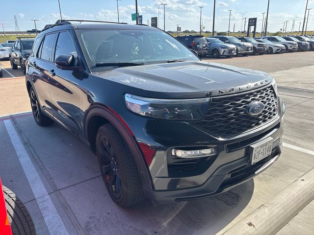 2022 Ford Explorer ST