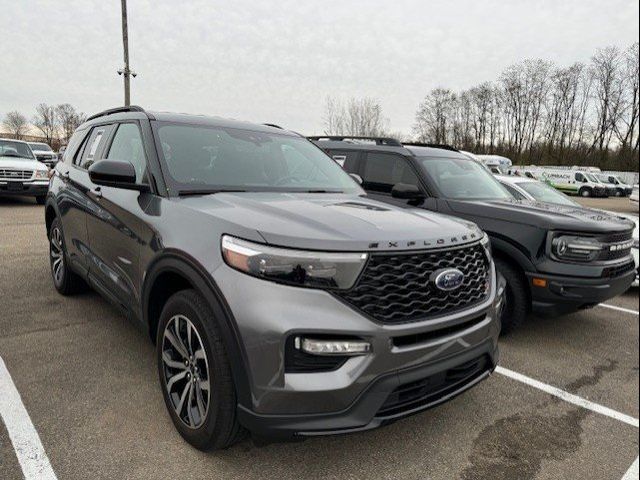 2022 Ford Explorer ST