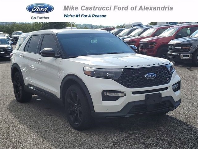 2022 Ford Explorer ST