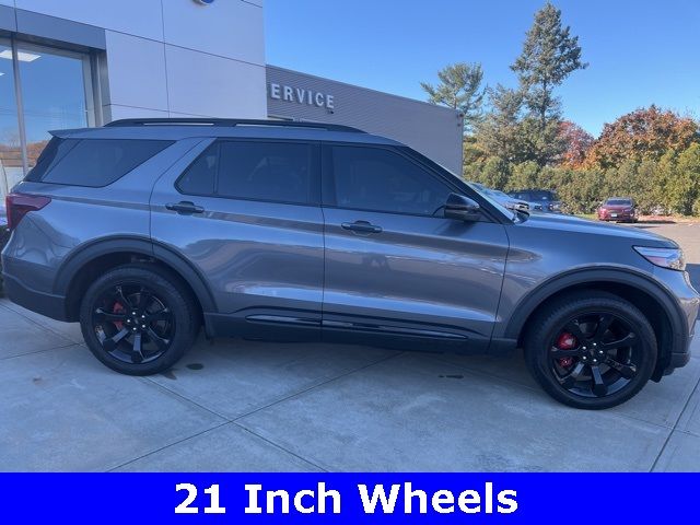 2022 Ford Explorer ST