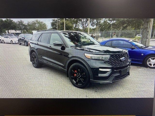 2022 Ford Explorer ST