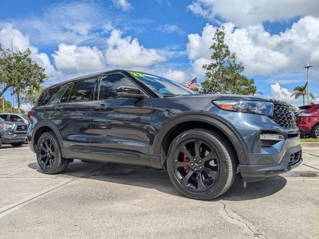 2022 Ford Explorer ST