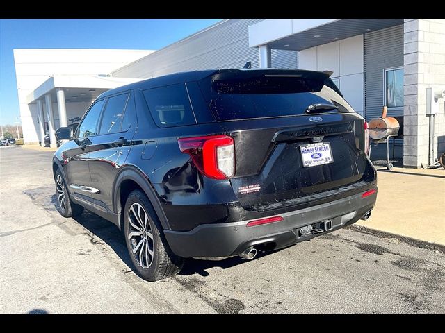 2022 Ford Explorer ST