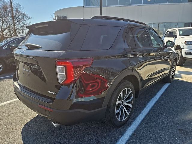 2022 Ford Explorer ST