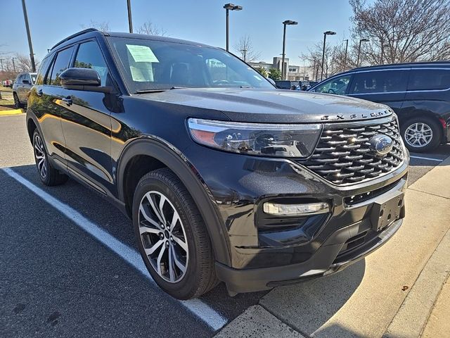 2022 Ford Explorer ST