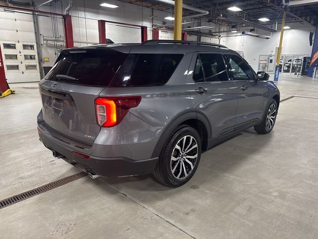 2022 Ford Explorer ST