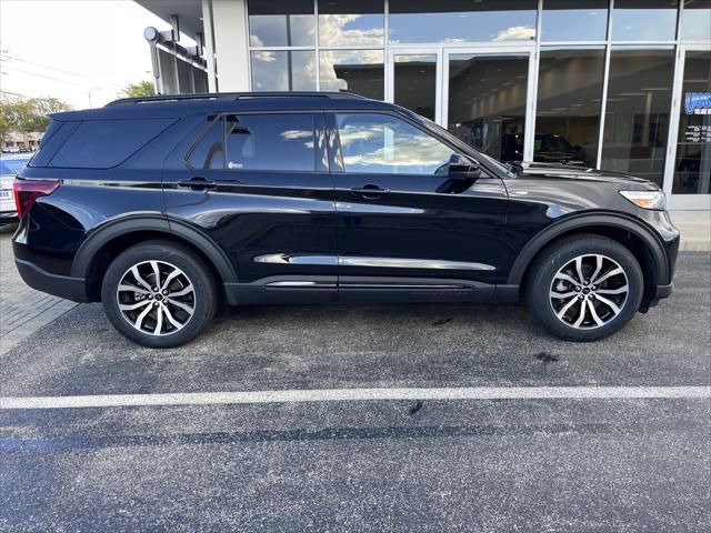 2022 Ford Explorer ST-Line