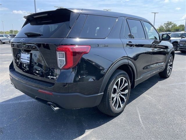 2022 Ford Explorer ST