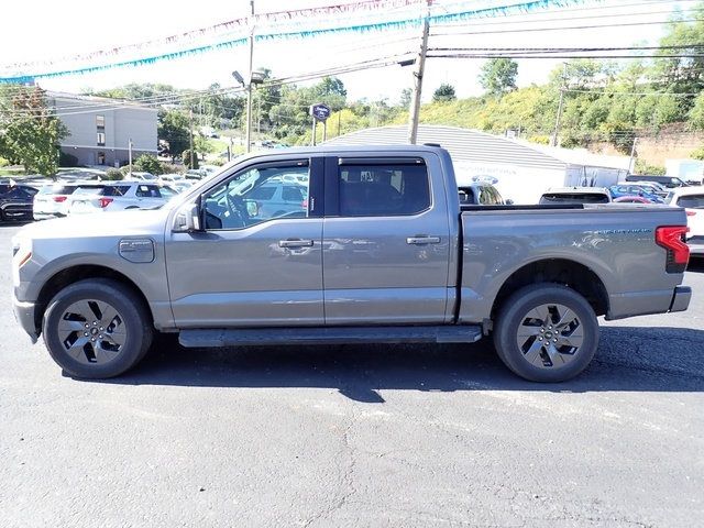 2022 Ford F-150 Lightning LARIAT