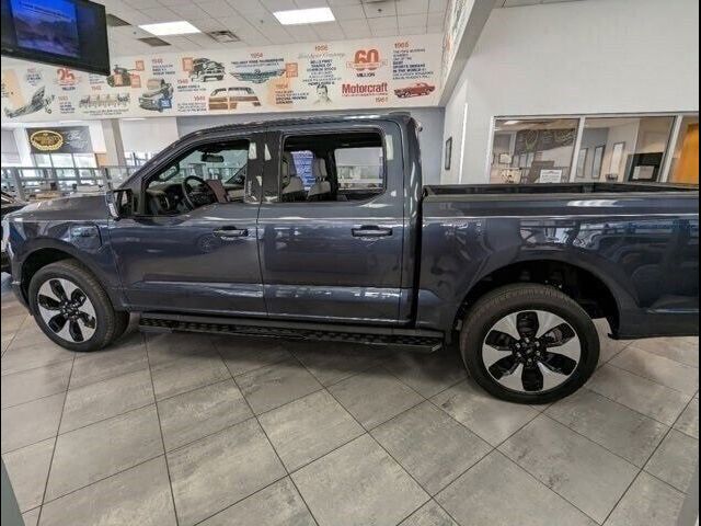 2022 Ford F-150 Lightning 