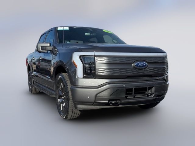 2022 Ford F-150 Lightning LARIAT