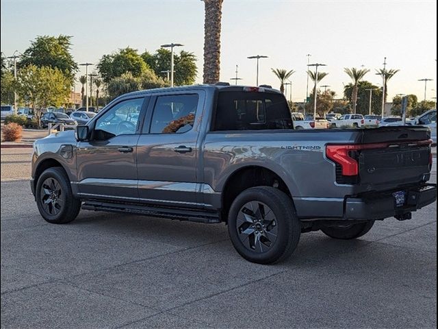 2022 Ford F-150 Lightning 