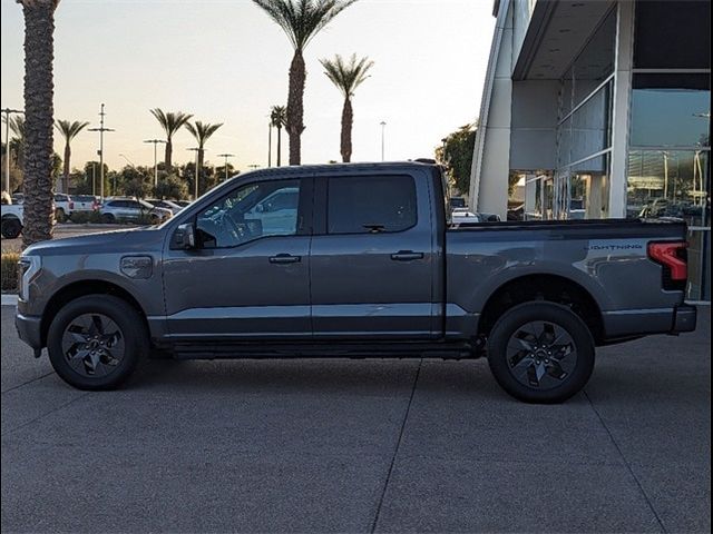 2022 Ford F-150 Lightning 