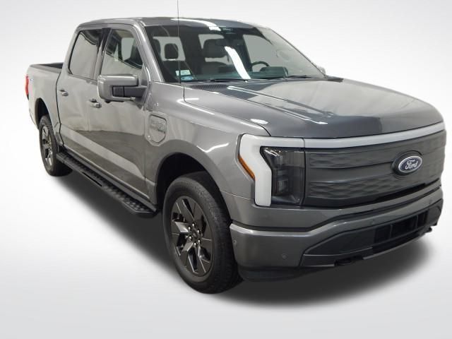 2022 Ford F-150 Lightning LARIAT