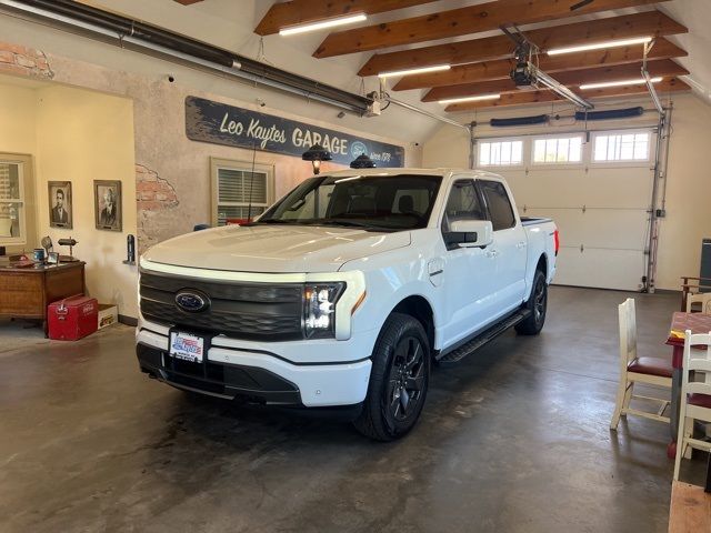 2022 Ford F-150 Lightning LARIAT