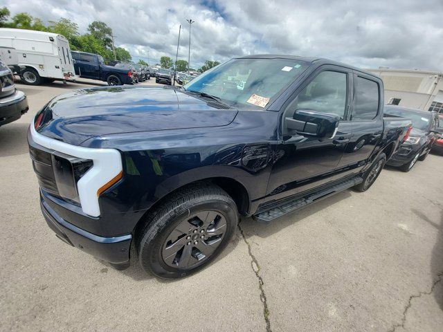 2022 Ford F-150 Lightning LARIAT