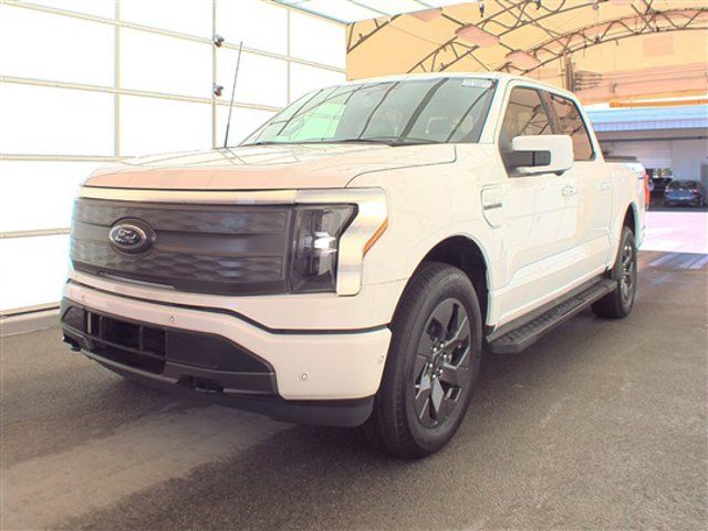 2022 Ford F-150 Lightning LARIAT