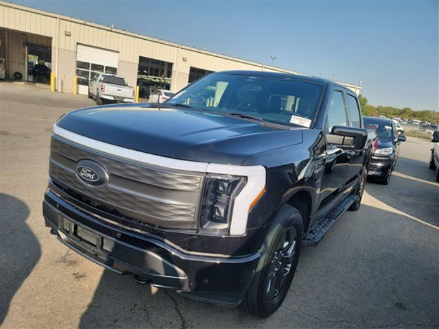 2022 Ford F-150 Lightning LARIAT