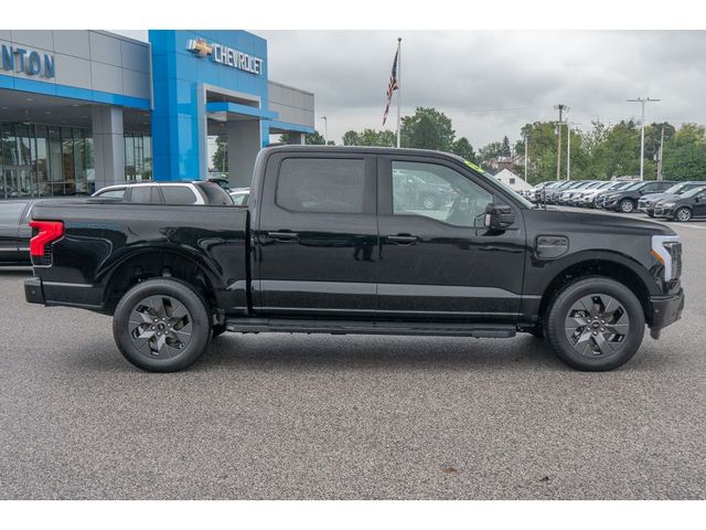 2022 Ford F-150 Lightning LARIAT