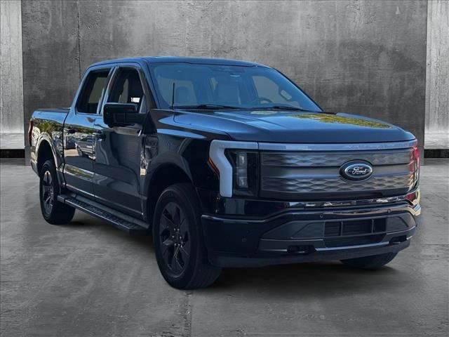 2022 Ford F-150 Lightning LARIAT