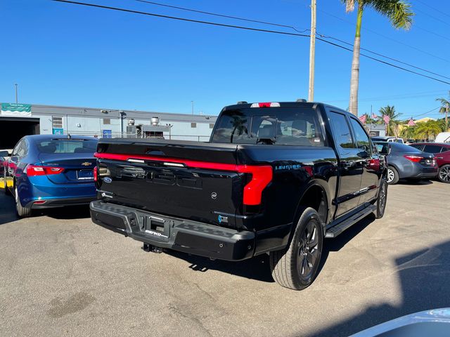 2022 Ford F-150 Lightning LARIAT