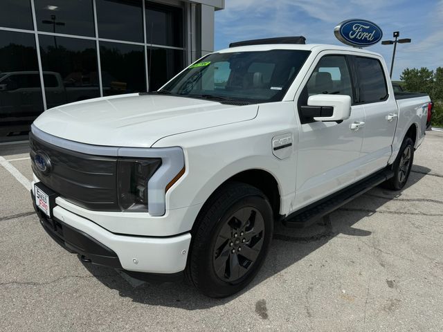 2022 Ford F-150 Lightning LARIAT