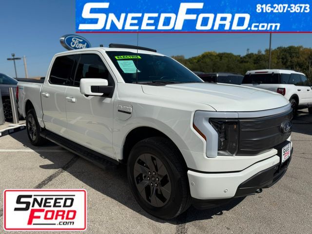 2022 Ford F-150 Lightning LARIAT