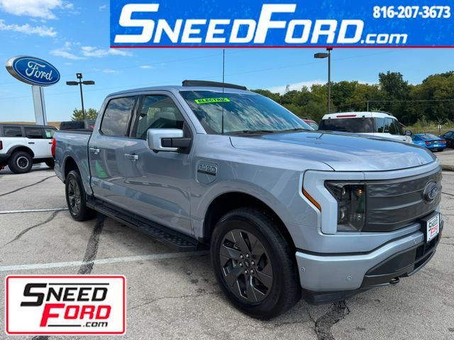 2022 Ford F-150 Lightning LARIAT