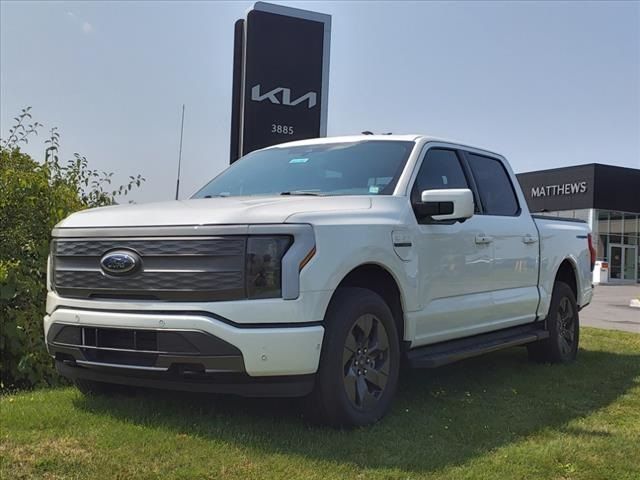 2022 Ford F-150 Lightning LARIAT