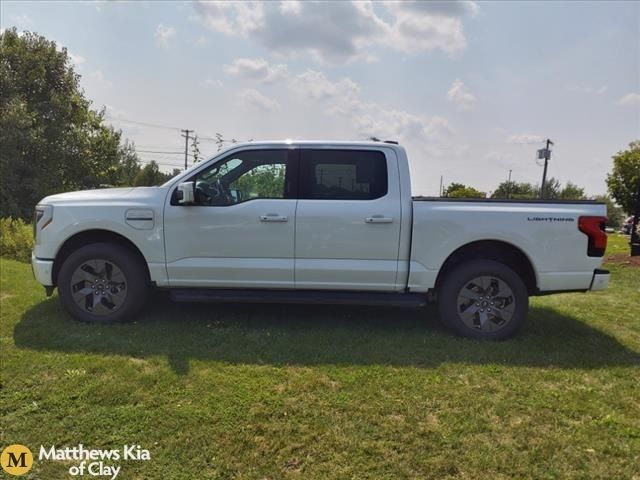 2022 Ford F-150 Lightning LARIAT