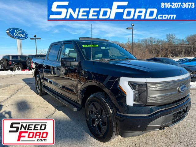 2022 Ford F-150 Lightning LARIAT