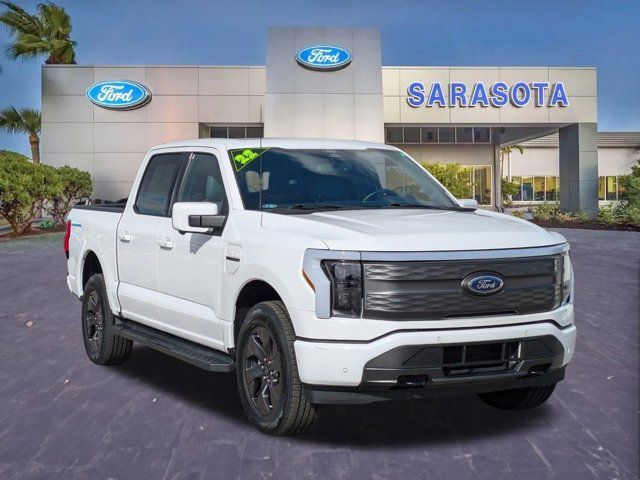 2022 Ford F-150 Lightning LARIAT