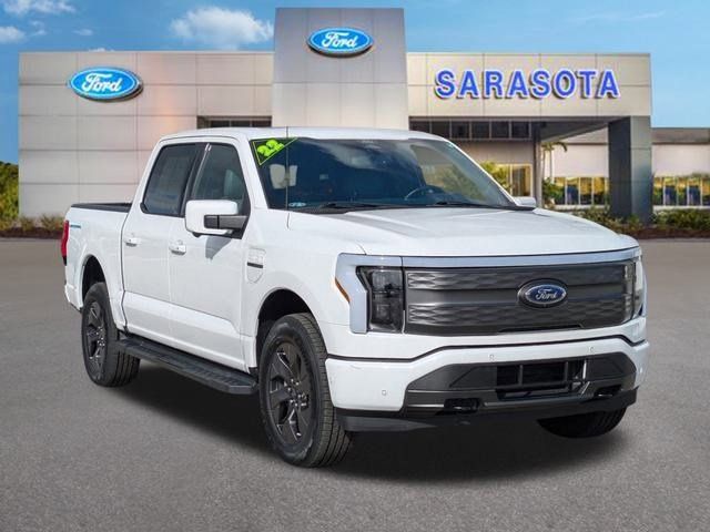 2022 Ford F-150 Lightning LARIAT