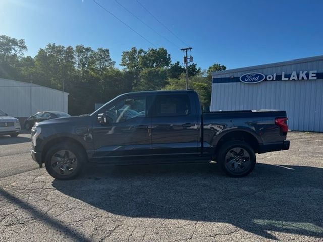 2022 Ford F-150 Lightning LARIAT