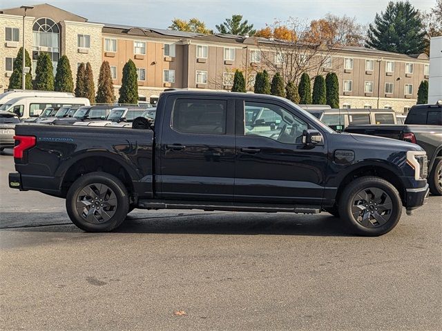 2022 Ford F-150 Lightning LARIAT