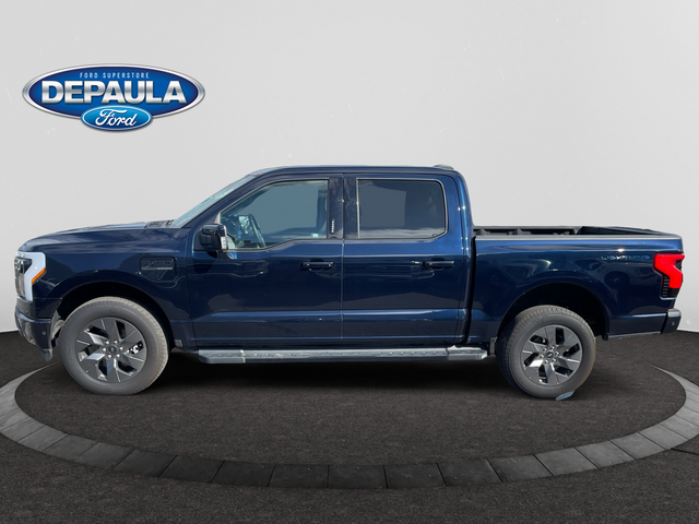 2022 Ford F-150 Lightning LARIAT