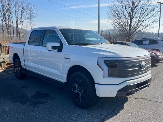 2022 Ford F-150 Lightning LARIAT