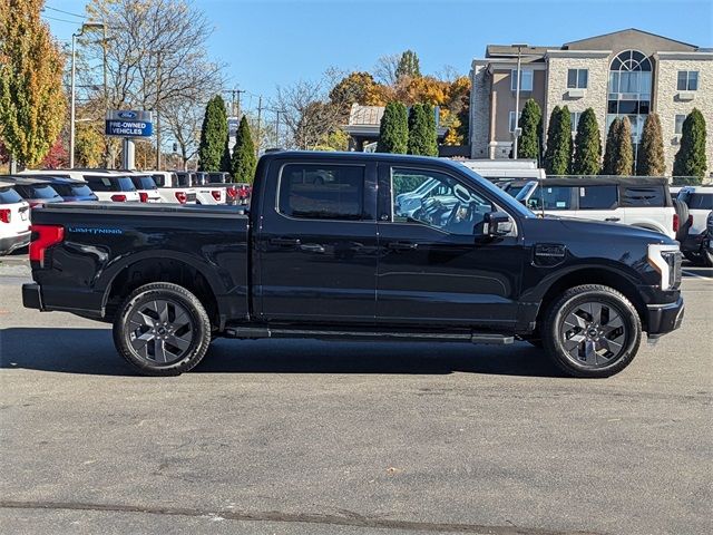 2022 Ford F-150 Lightning LARIAT