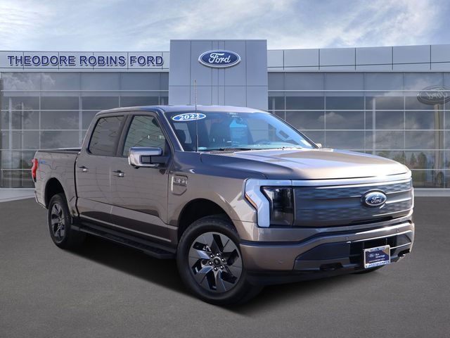 2022 Ford F-150 Lightning LARIAT