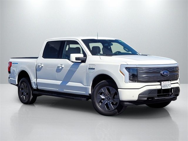 2022 Ford F-150 Lightning LARIAT