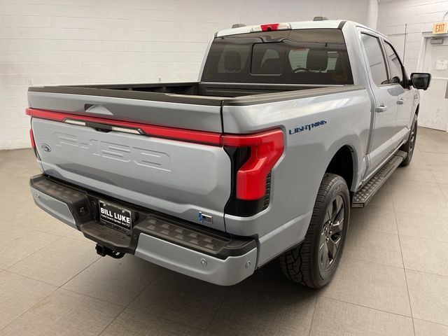 2022 Ford F-150 Lightning LARIAT