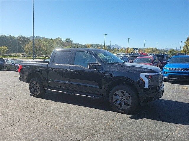 2022 Ford F-150 Lightning LARIAT