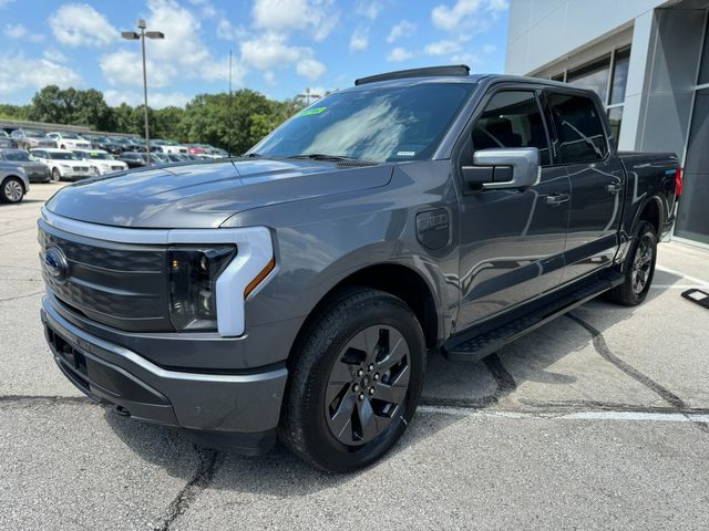 2022 Ford F-150 Lightning LARIAT